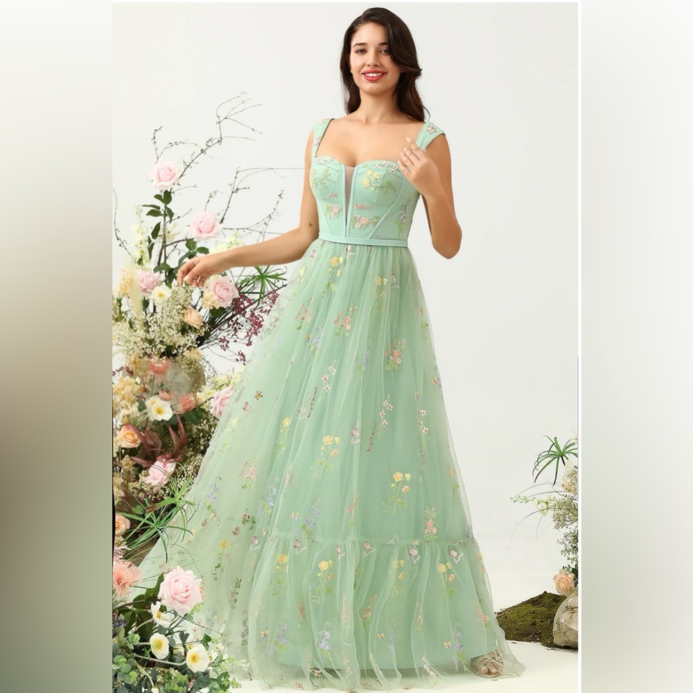 Green A-Line Square Neck Long Party Dress with Embroidery